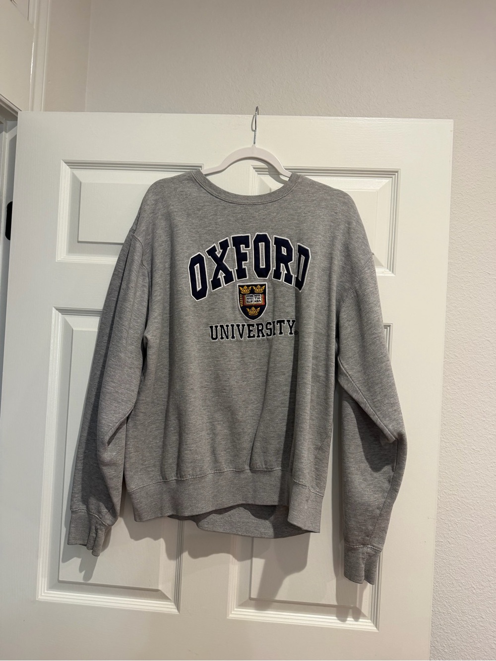 Unisex Oxford University Gray Crew Sweatshirt with Crest